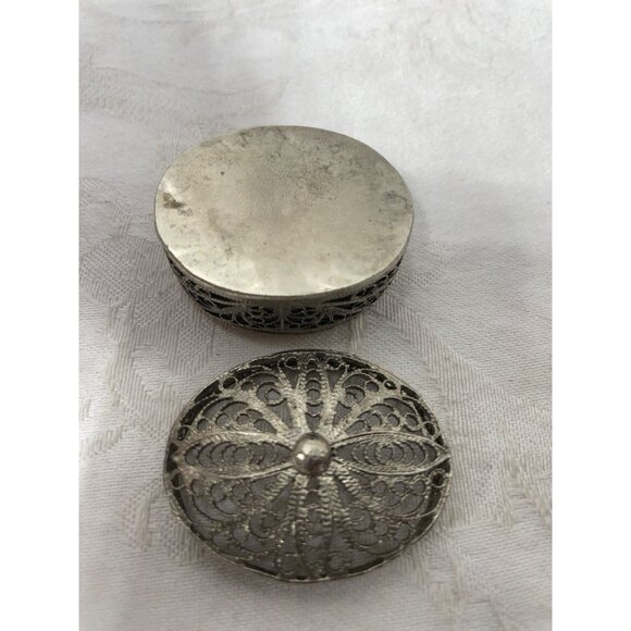 Vintage Filigree Trinket Box Red Velvet Lining Ornate Oval Design Jewelry Holder - Picture 4 of 13